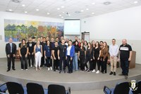 Visita - Alunos do Centro Universitário Autônomo do Brasil (UniBrasil) Visita - Alunos do Centro Universitário Autônomo do Brasil (UniBrasil)